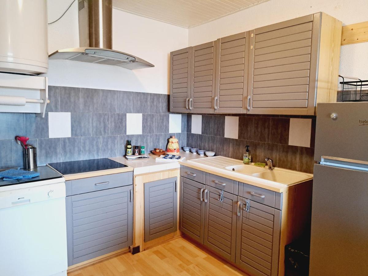 Le Cers, Spacieux Apartment *